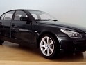 1:18 Kyosho BMW 545I Sedan 2004 Gris. Subida por indexqwest